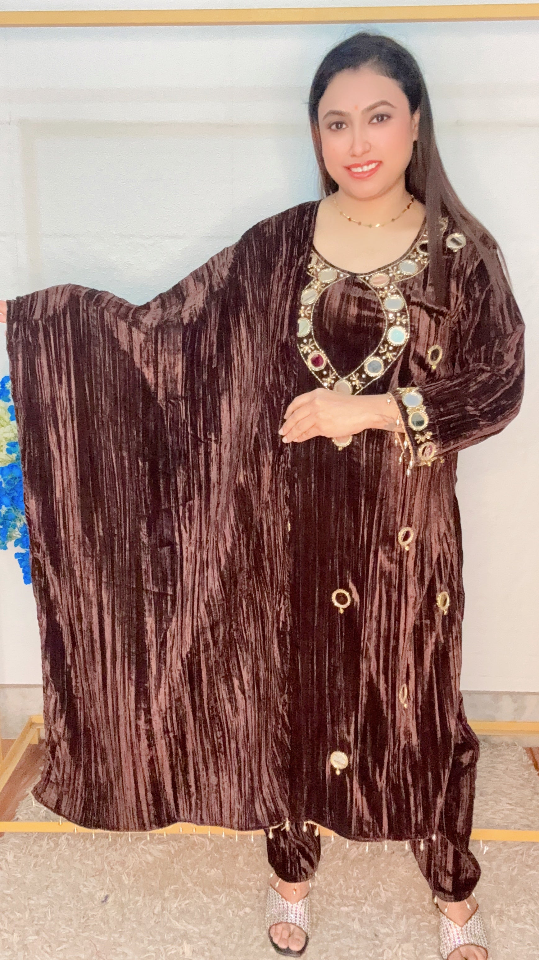 Oval Mirror Work Crush Velvet 3pcs Kurti Set