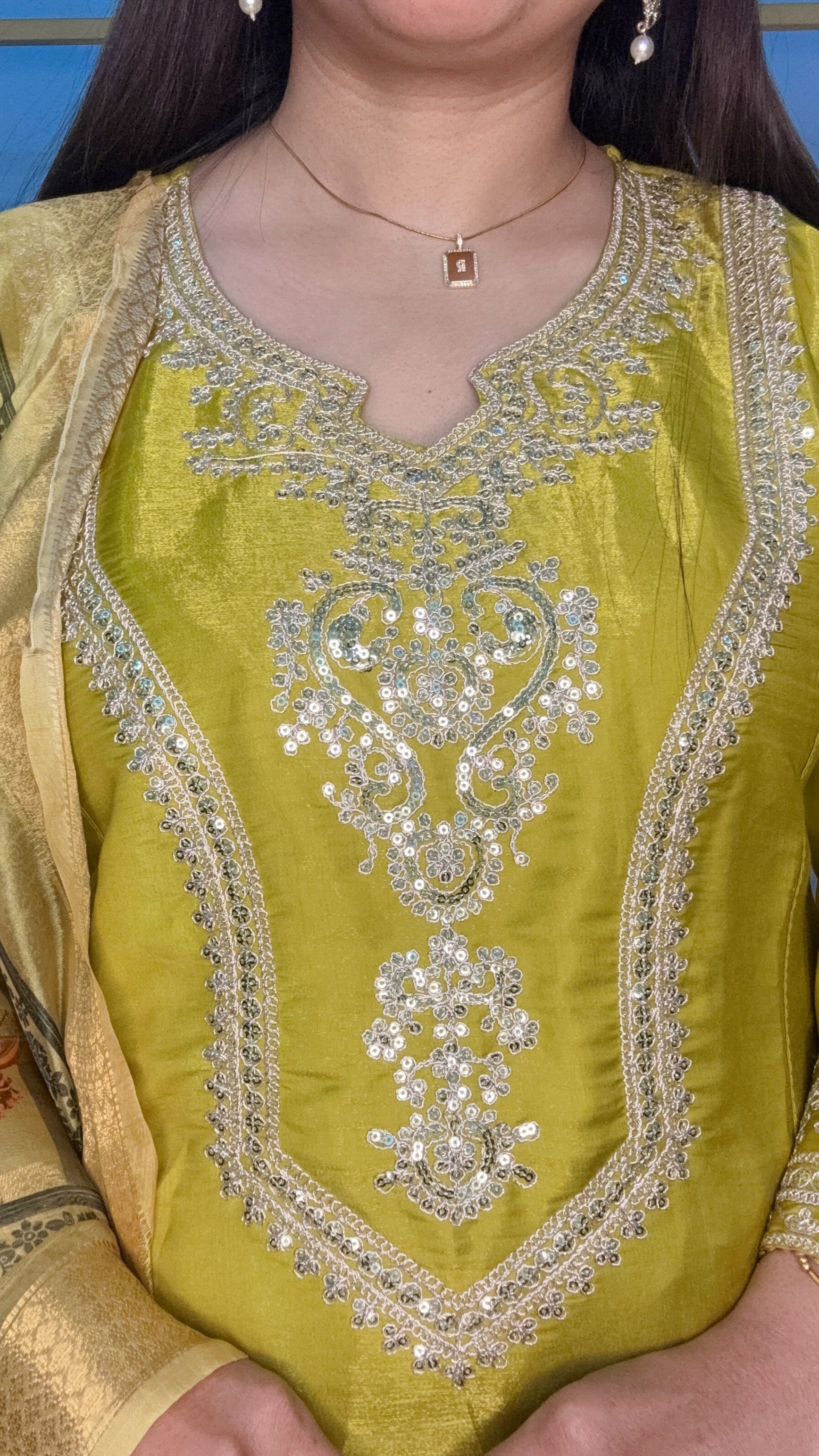 Heavy embroidered printed dupatta, 3 pcs Kurti set…