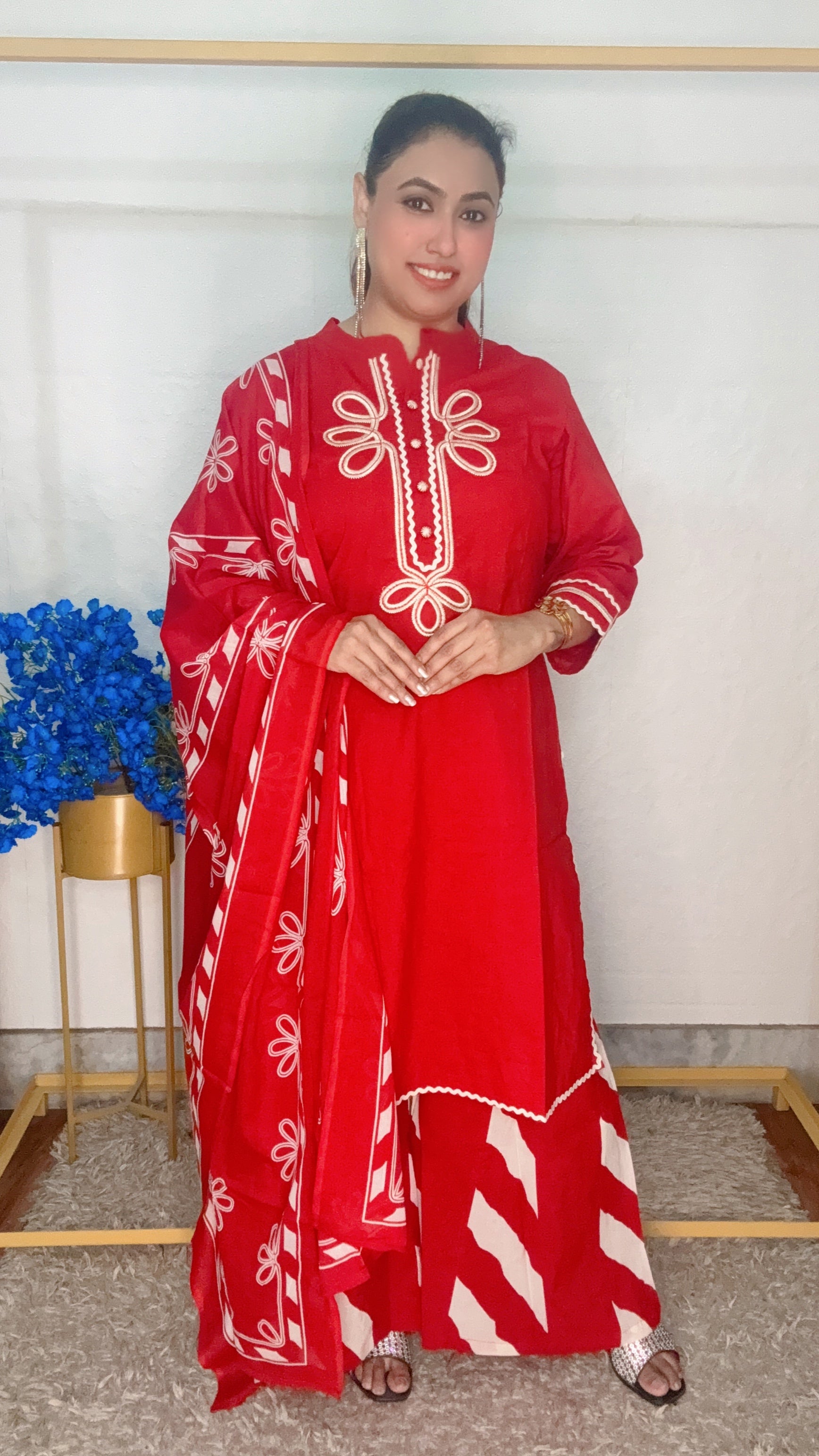 Floral Work 3pcs suit with kaali plazo