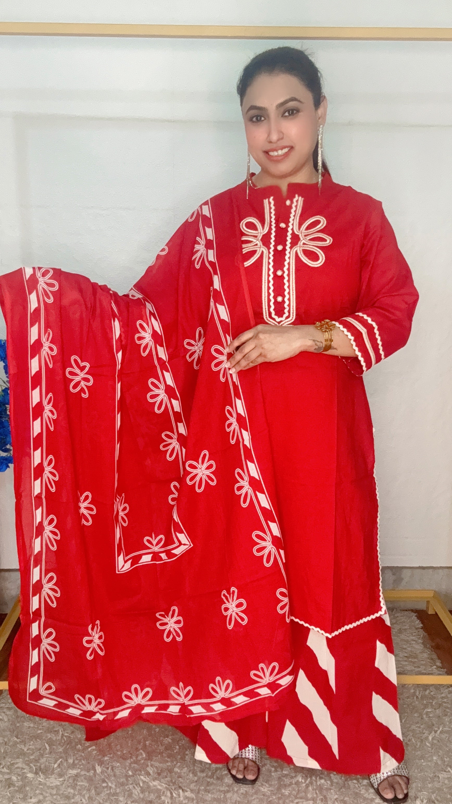 Floral Work 3pcs suit with kaali plazo