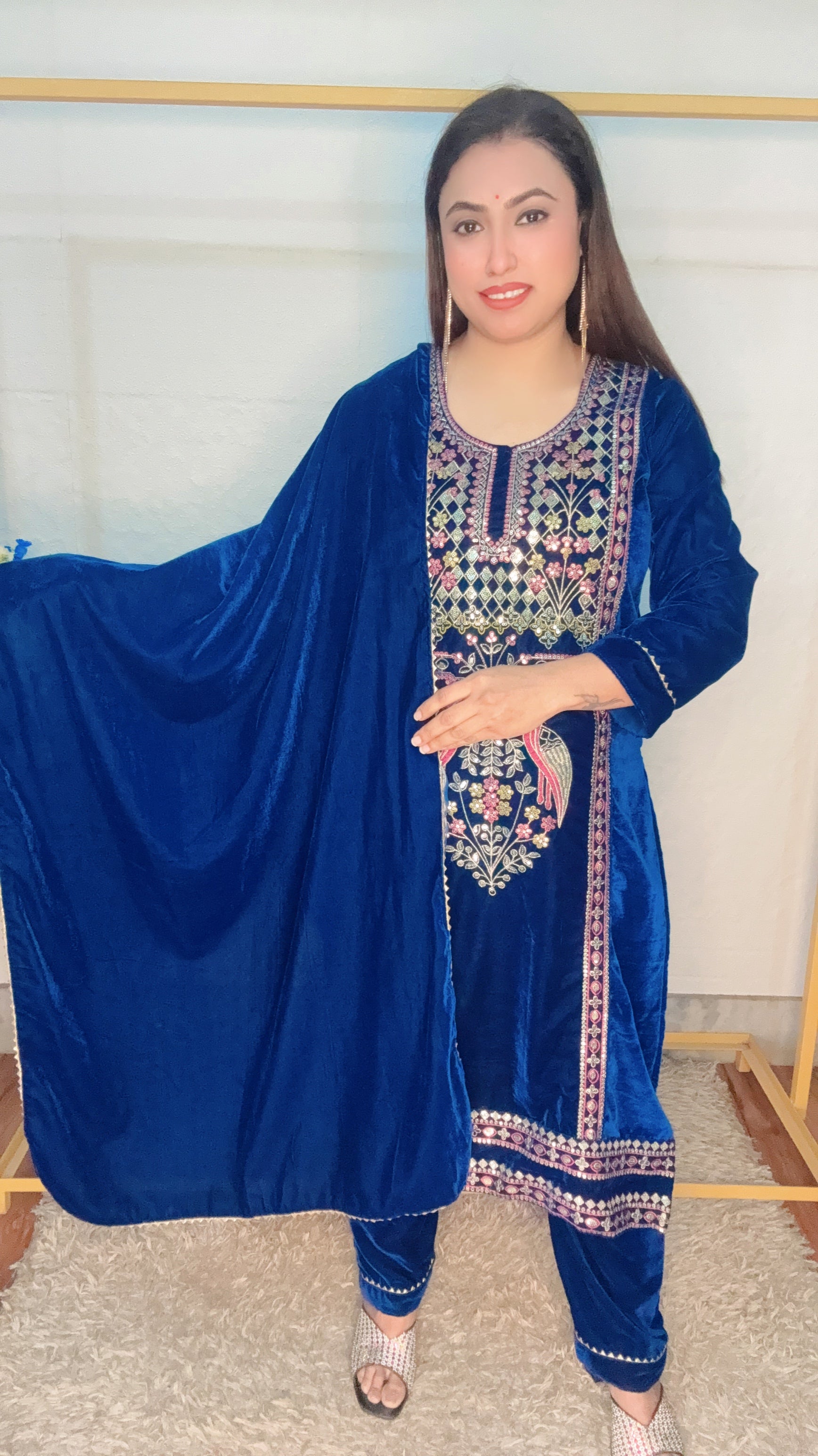 Heavy Neck Peacock Embroidery Suit