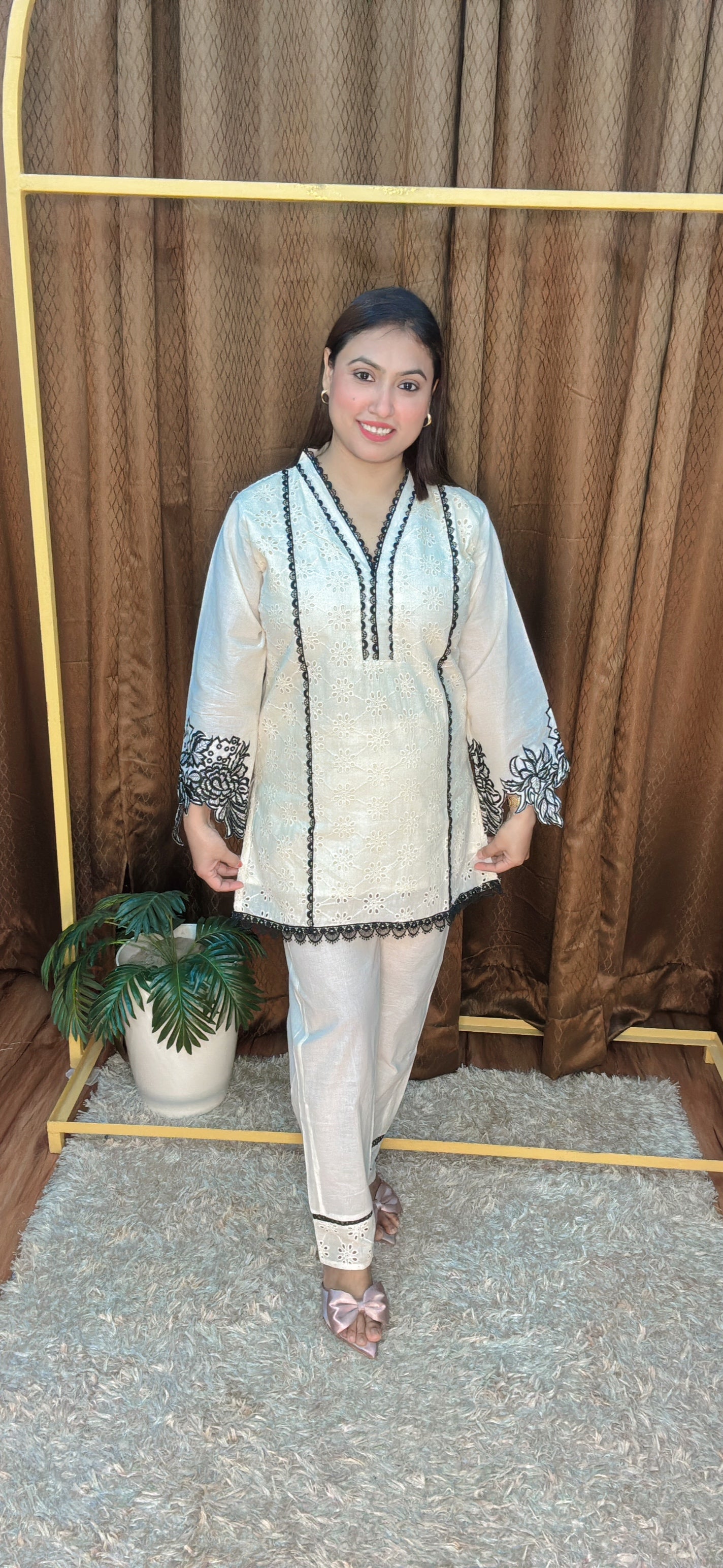 Stylish Chefley Work Cord With Scalping Cut Work sleeves