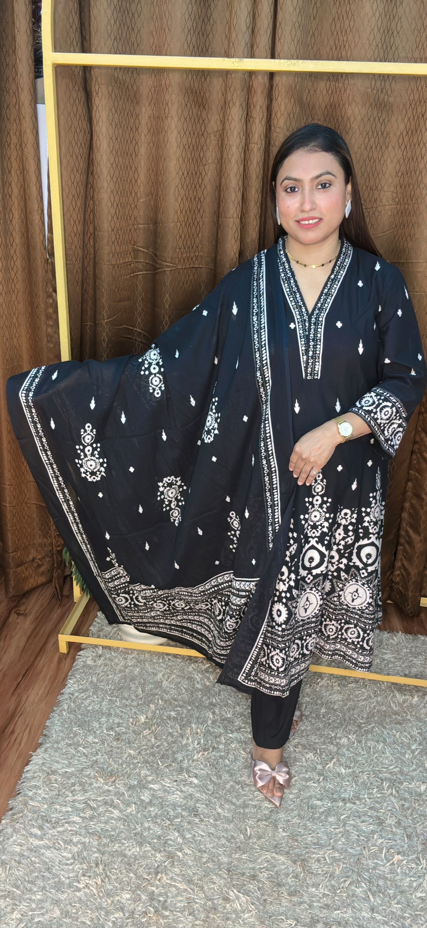 Ethnic Bloom V Neck Pure Cotton Suit Set With Digital Print