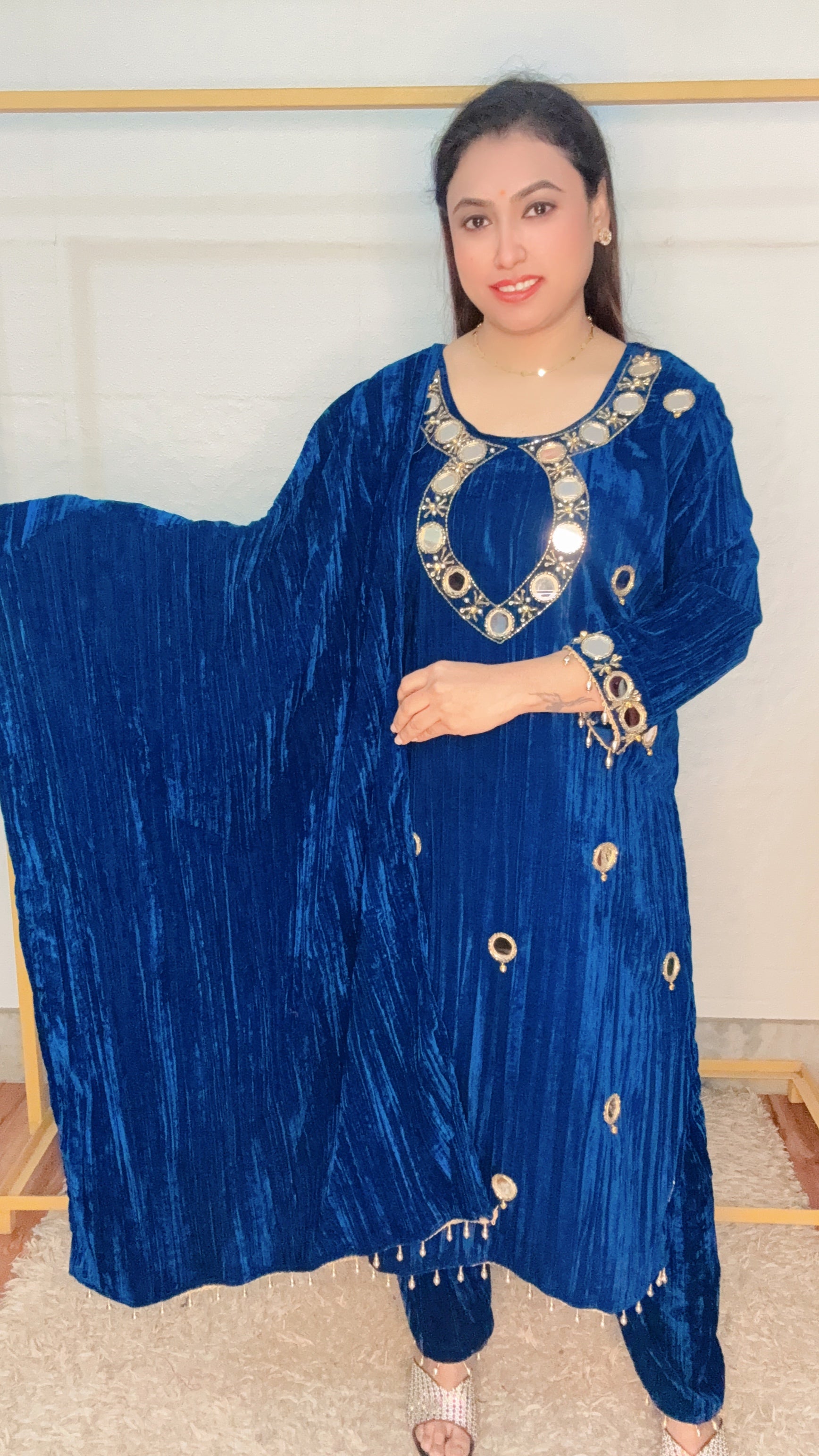 Oval Mirror Work Crush Velvet 3pcs Kurti Set