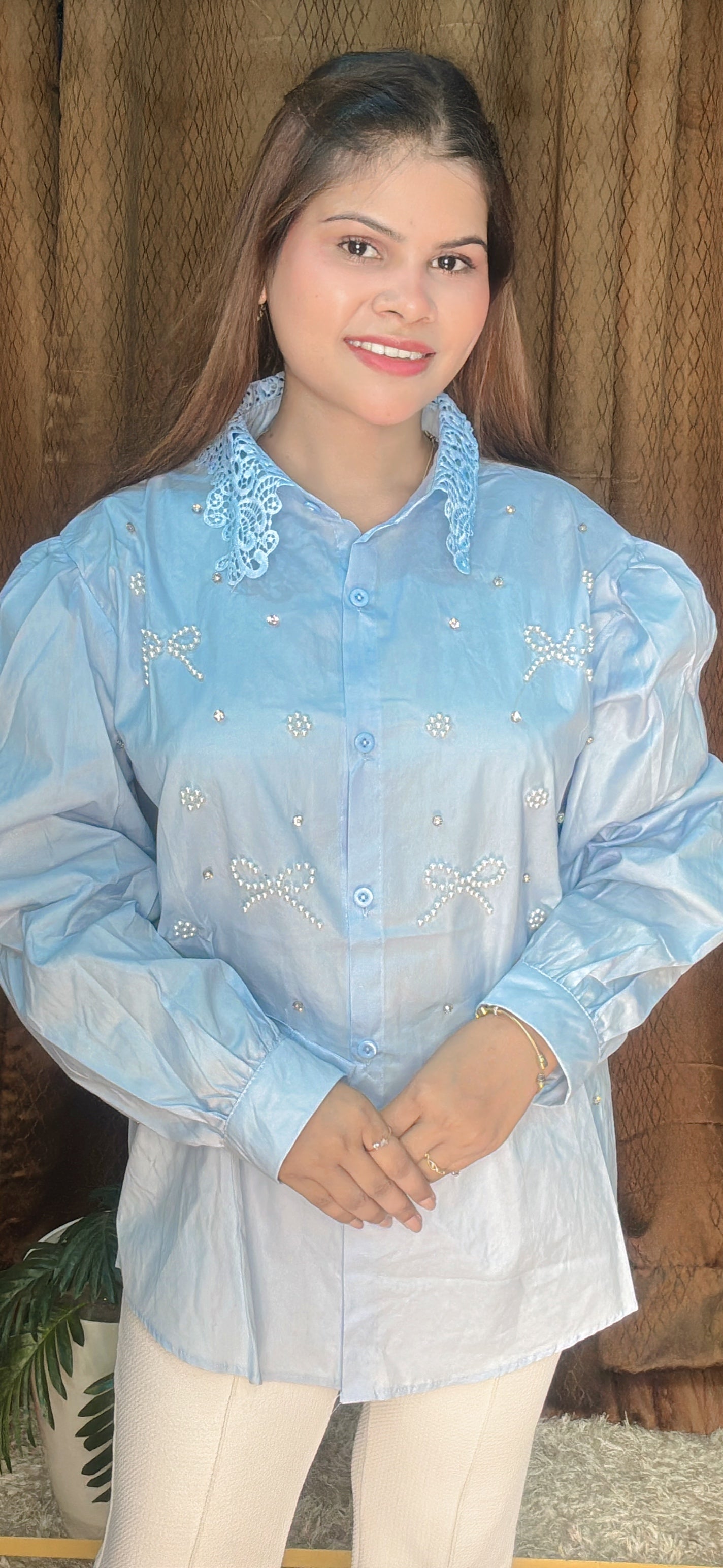 Bow Pearl And Stud Work Shirt With Crosia Lace Corler