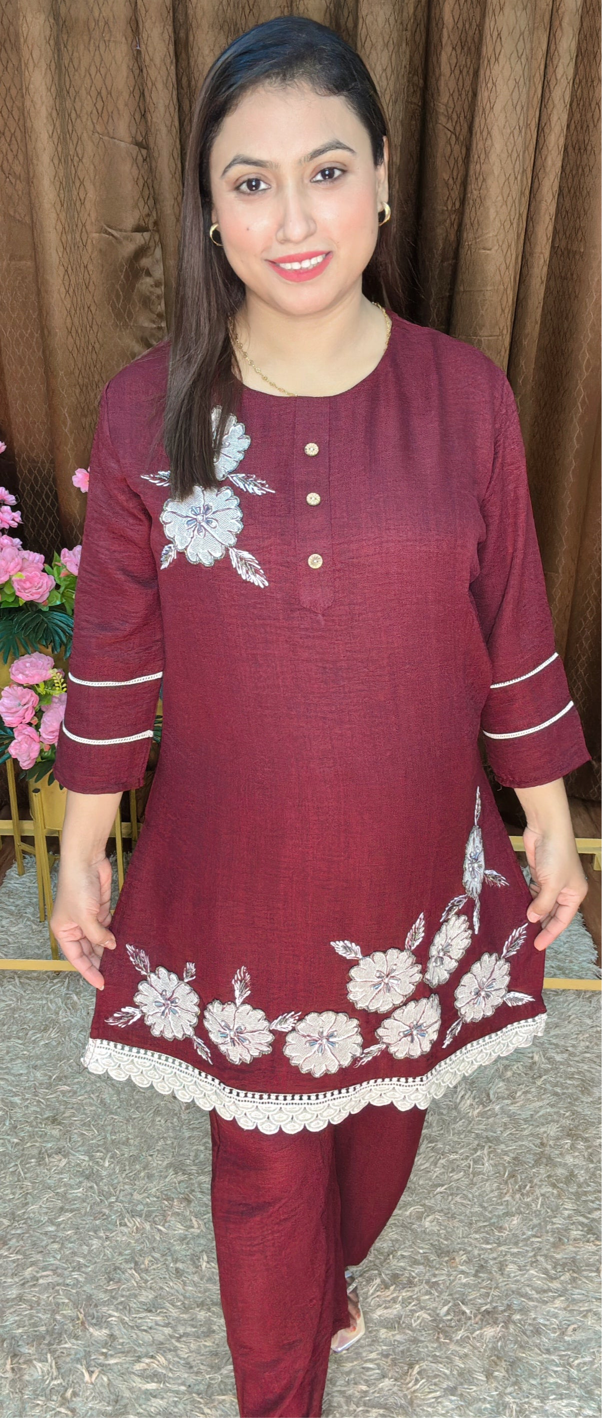 Elegant Floral Embroidered Kurta Set