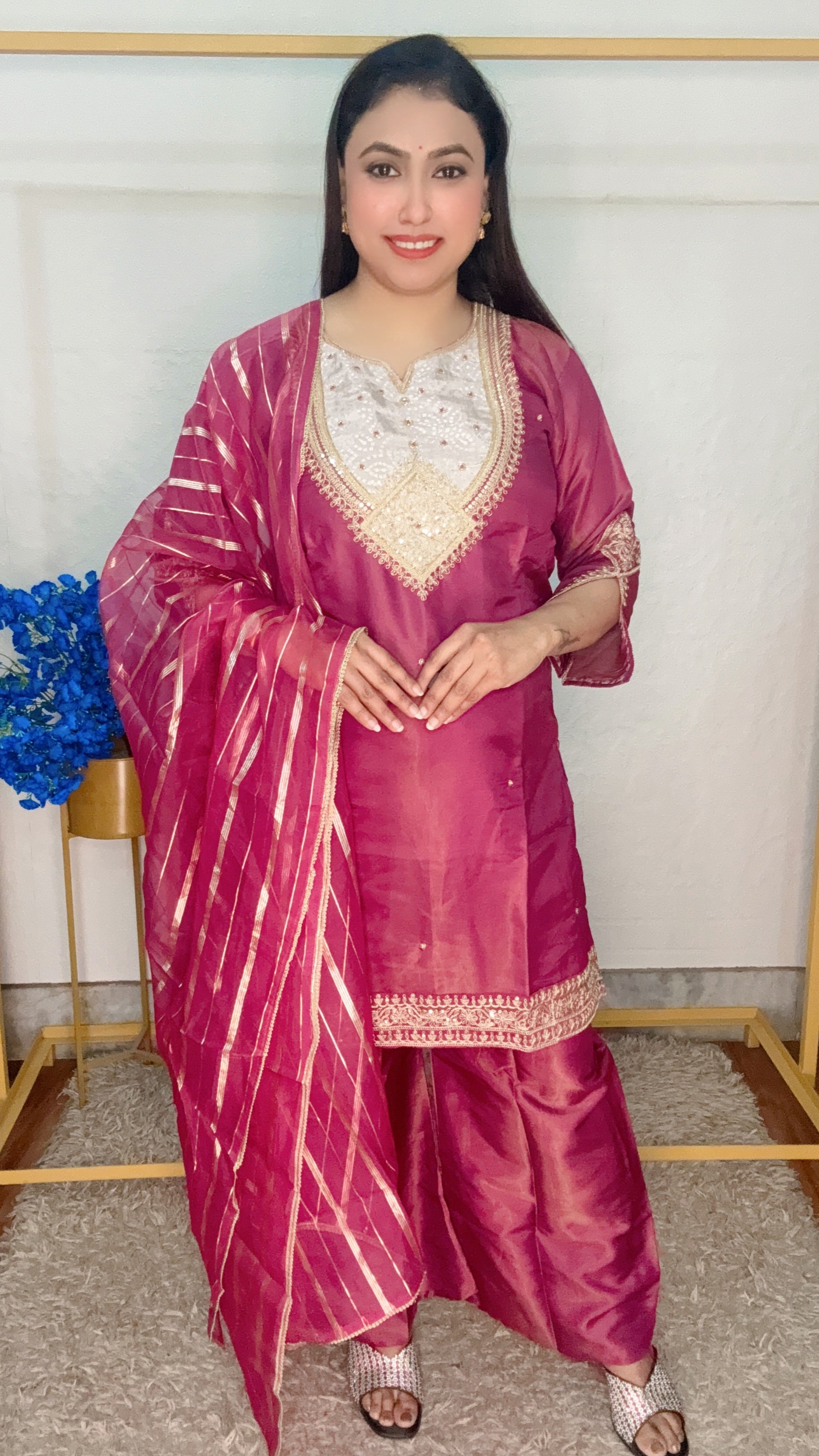 V Neck Design Party Wear 3pcs Suit