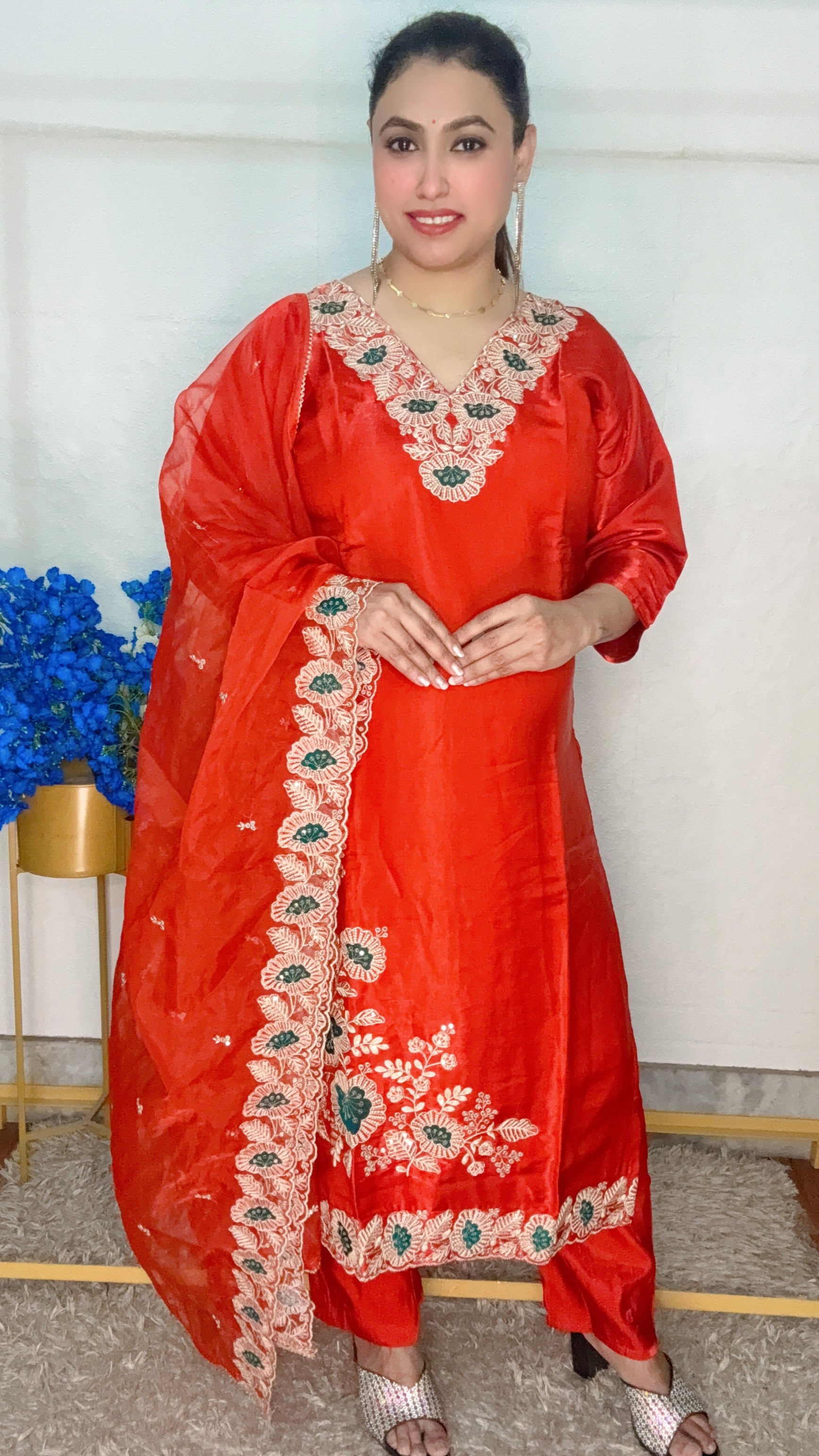 Beautiful Neck Work 3pcs Suit