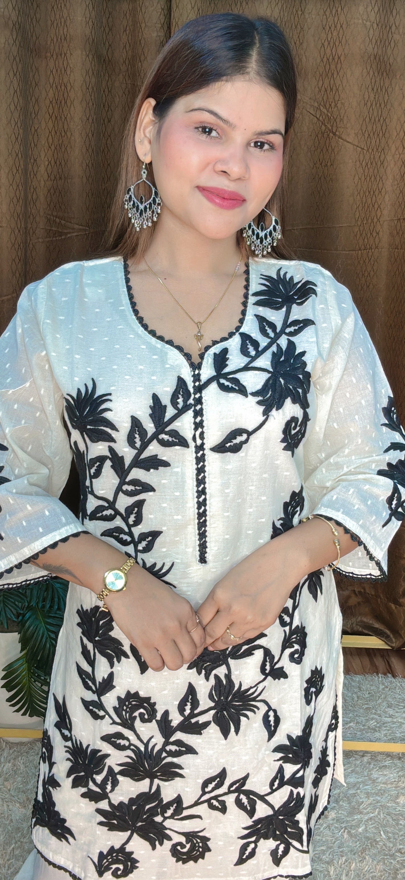 Classic Contrast Black Thread Work Embroidery Ensembles Cord Set
