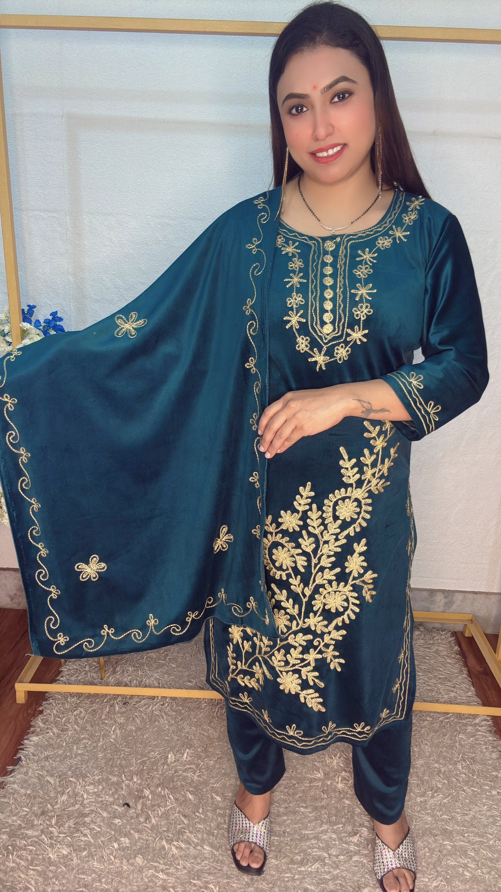 Velvet Threaded 3pcs suit