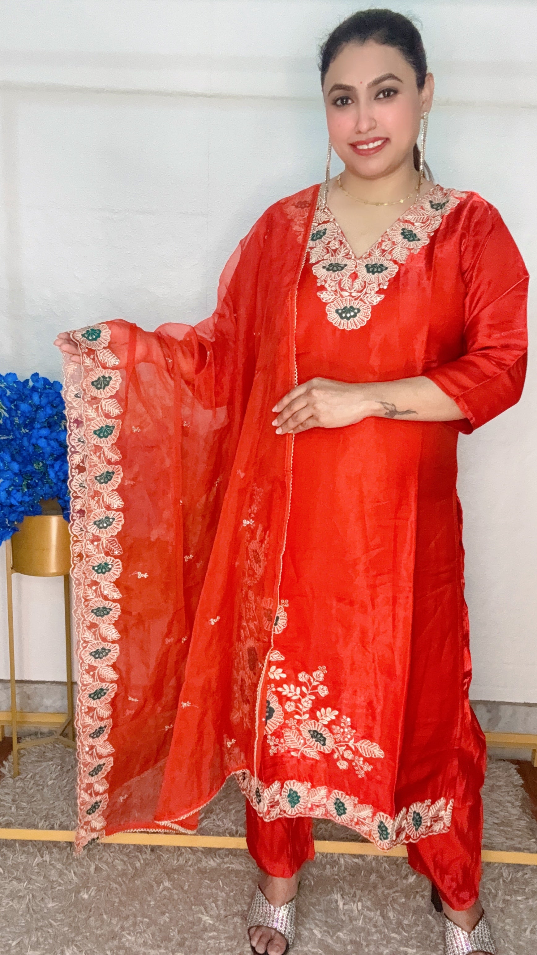 Beautiful Neck Work 3pcs Suit