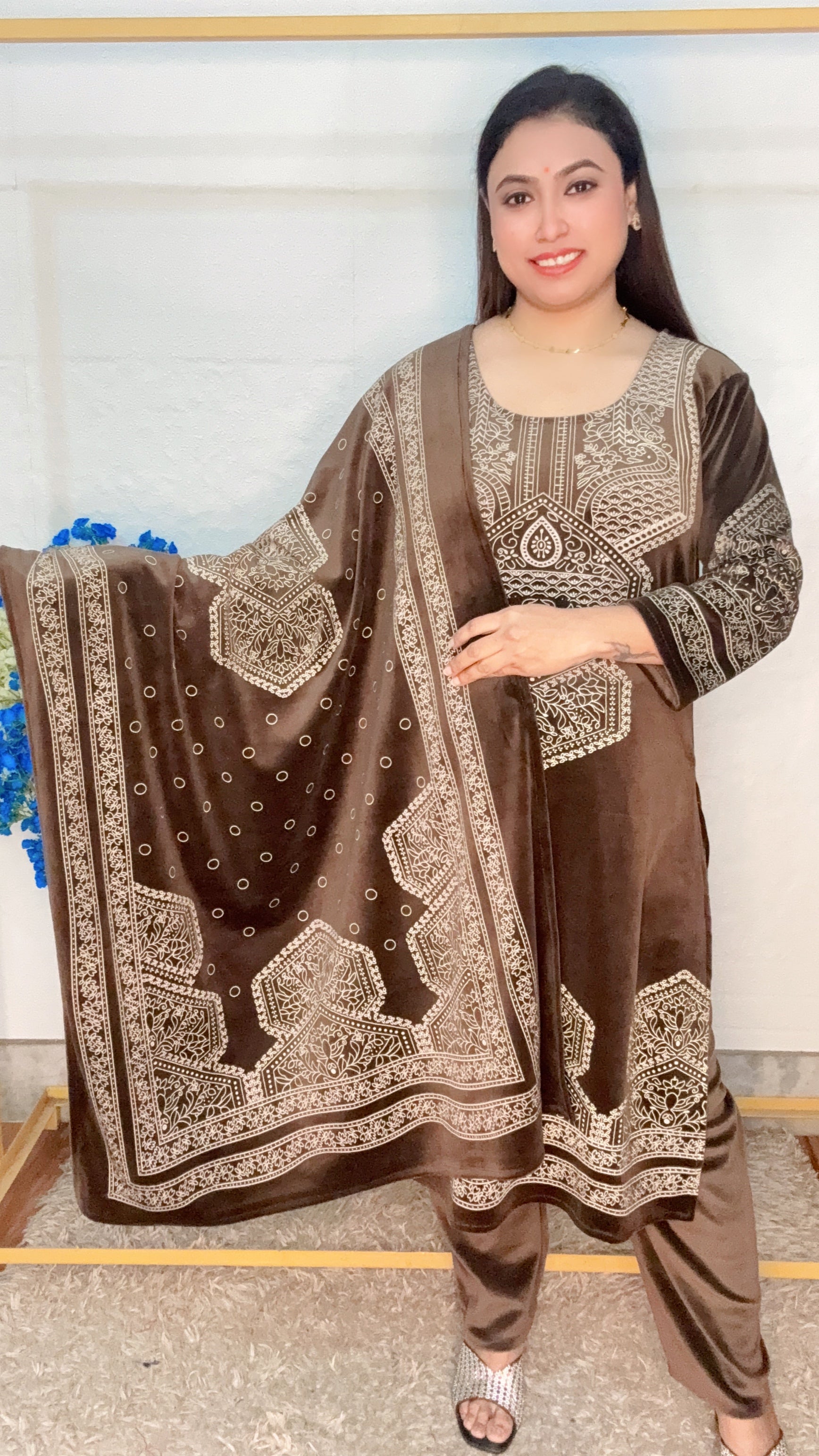 Soft Velvet Golden Print 3pcs Kurti Set