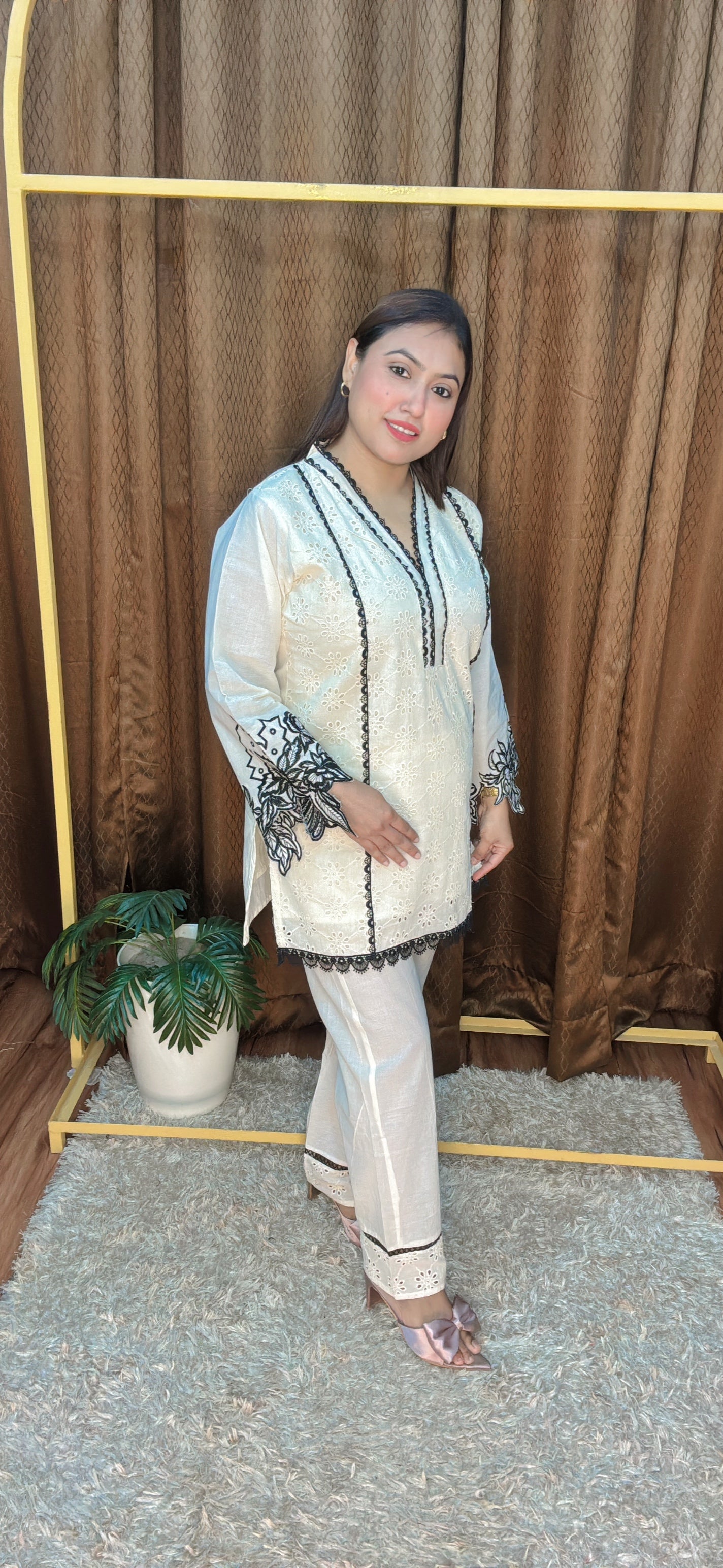 Stylish Chefley Work Cord With Scalping Cut Work sleeves