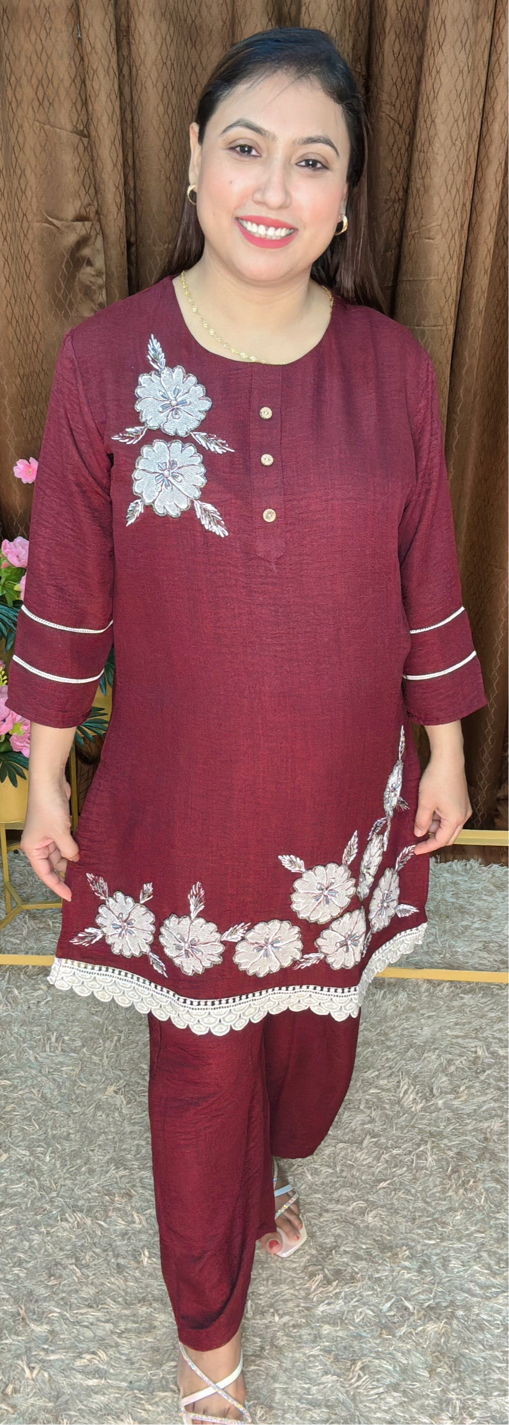 Elegant Floral Embroidered Kurta Set