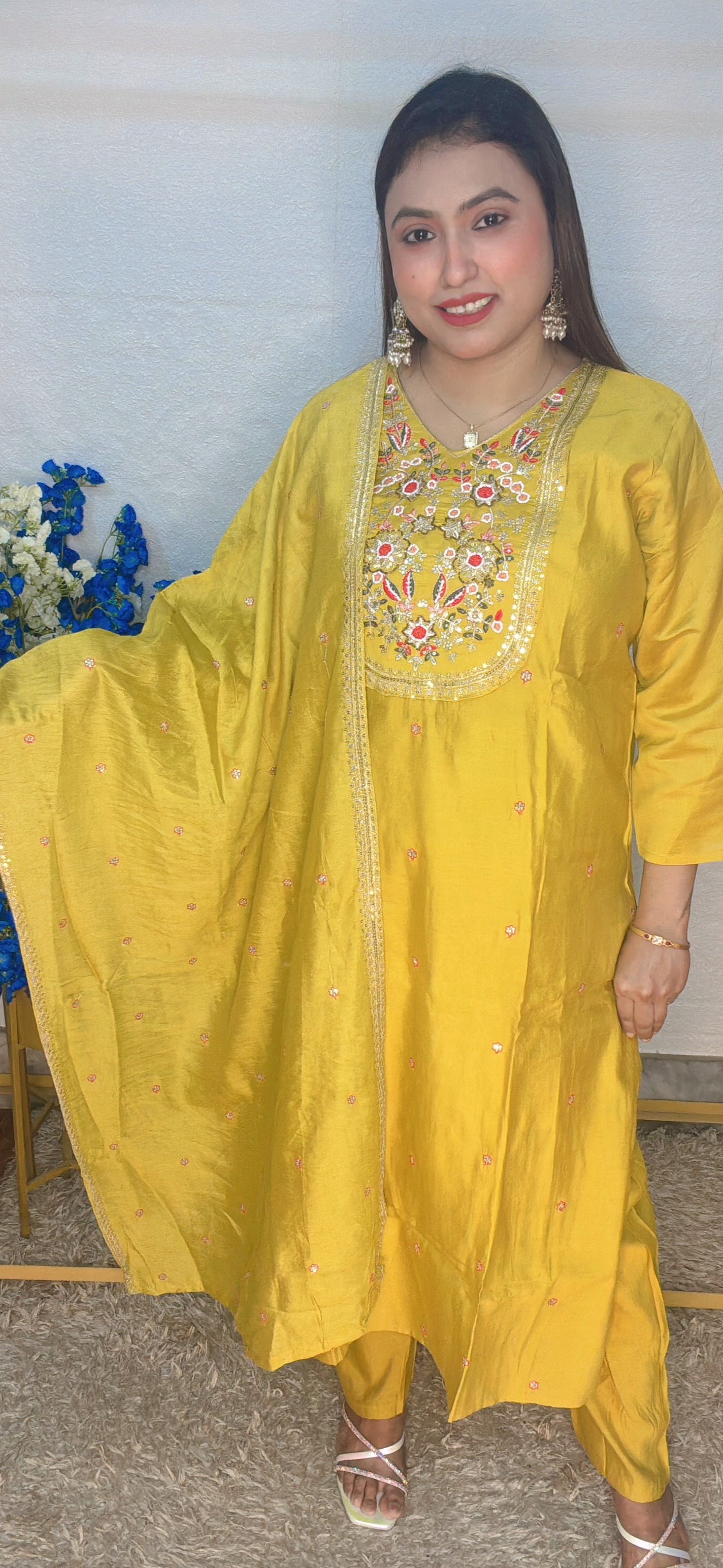 Lemon yellow Perl work Suit