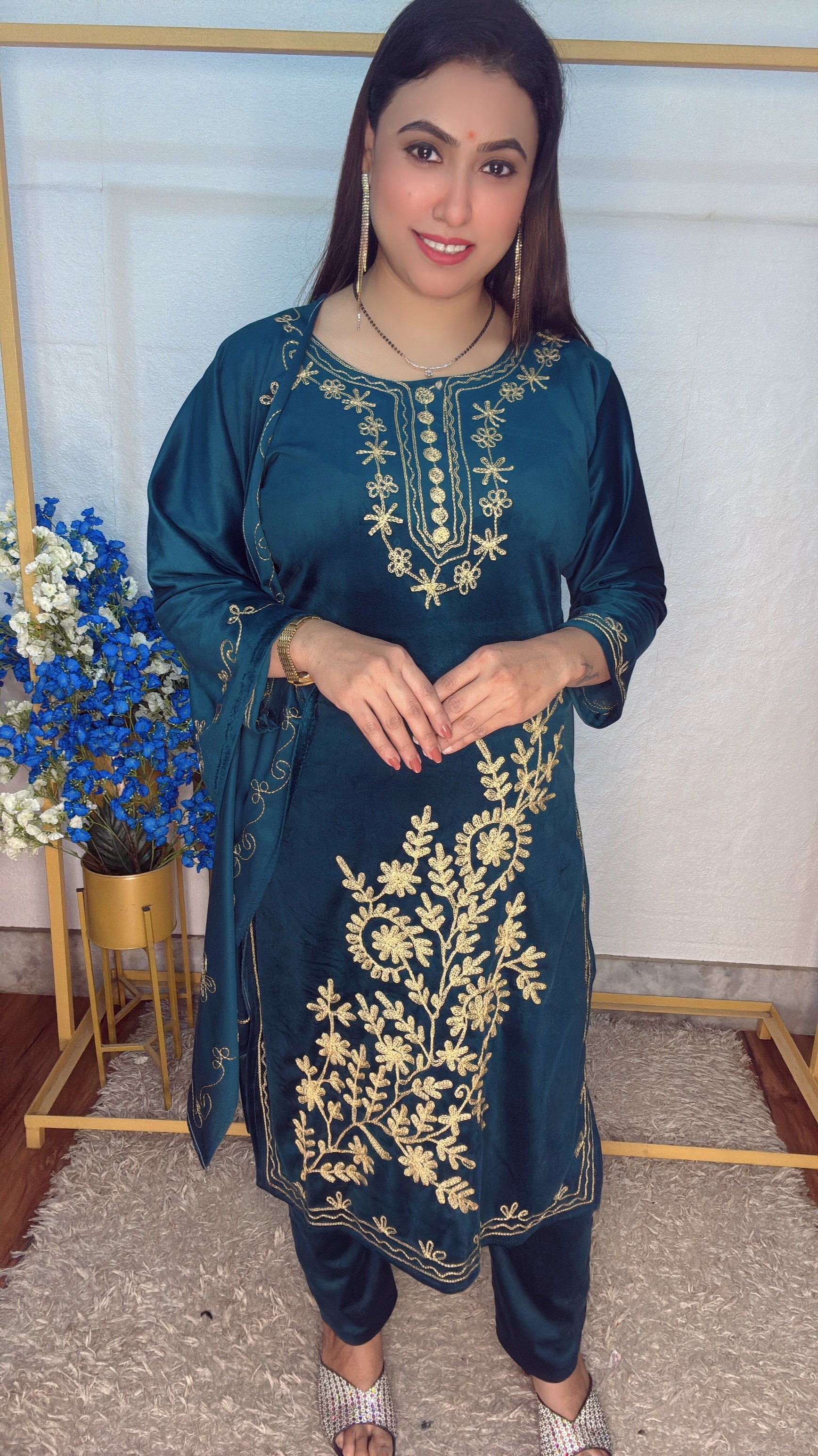 Velvet Threaded 3pcs suit