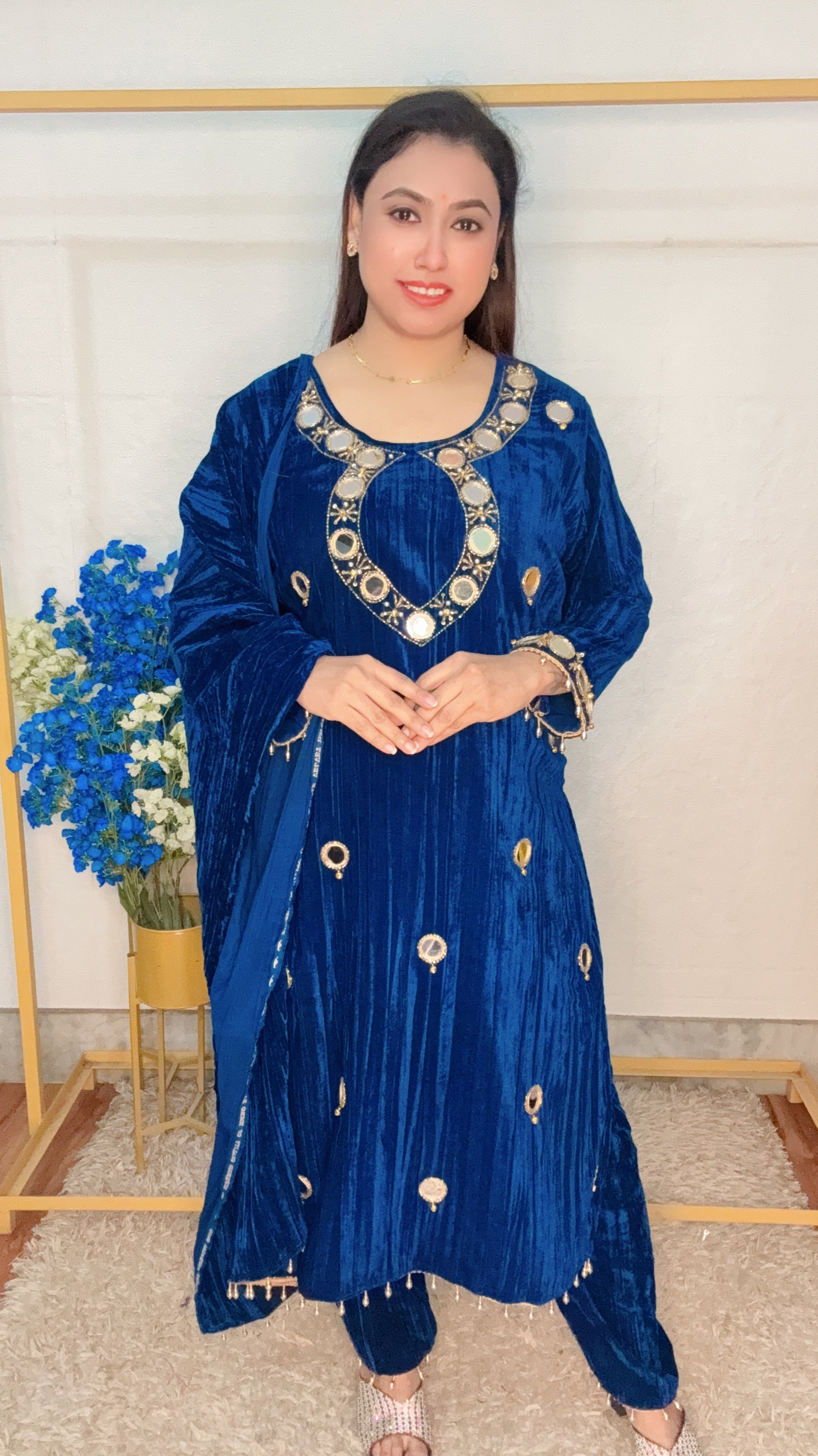 Oval Mirror Work Crush Velvet 3pcs Kurti Set