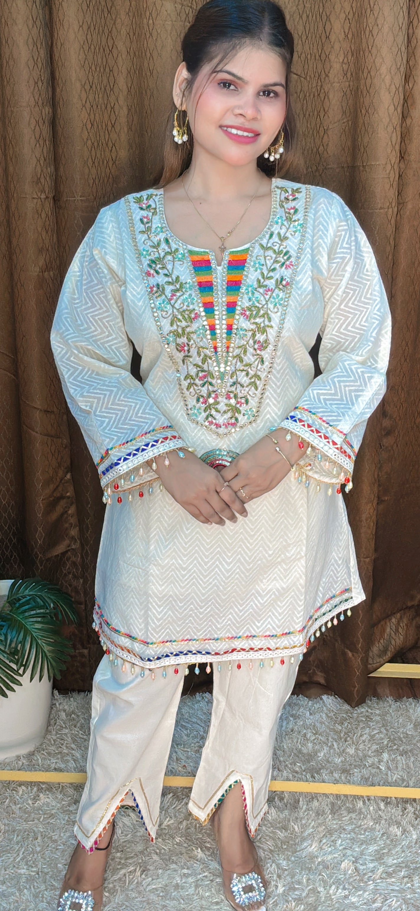 Traditional Charm Kurta Set with Mirror and Thread Work