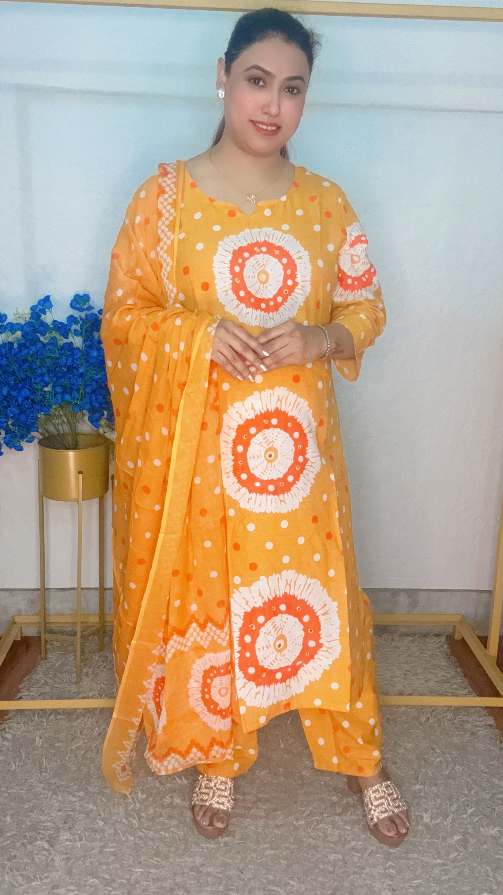 Small polka dots with rangoli printed pure cotton suit set