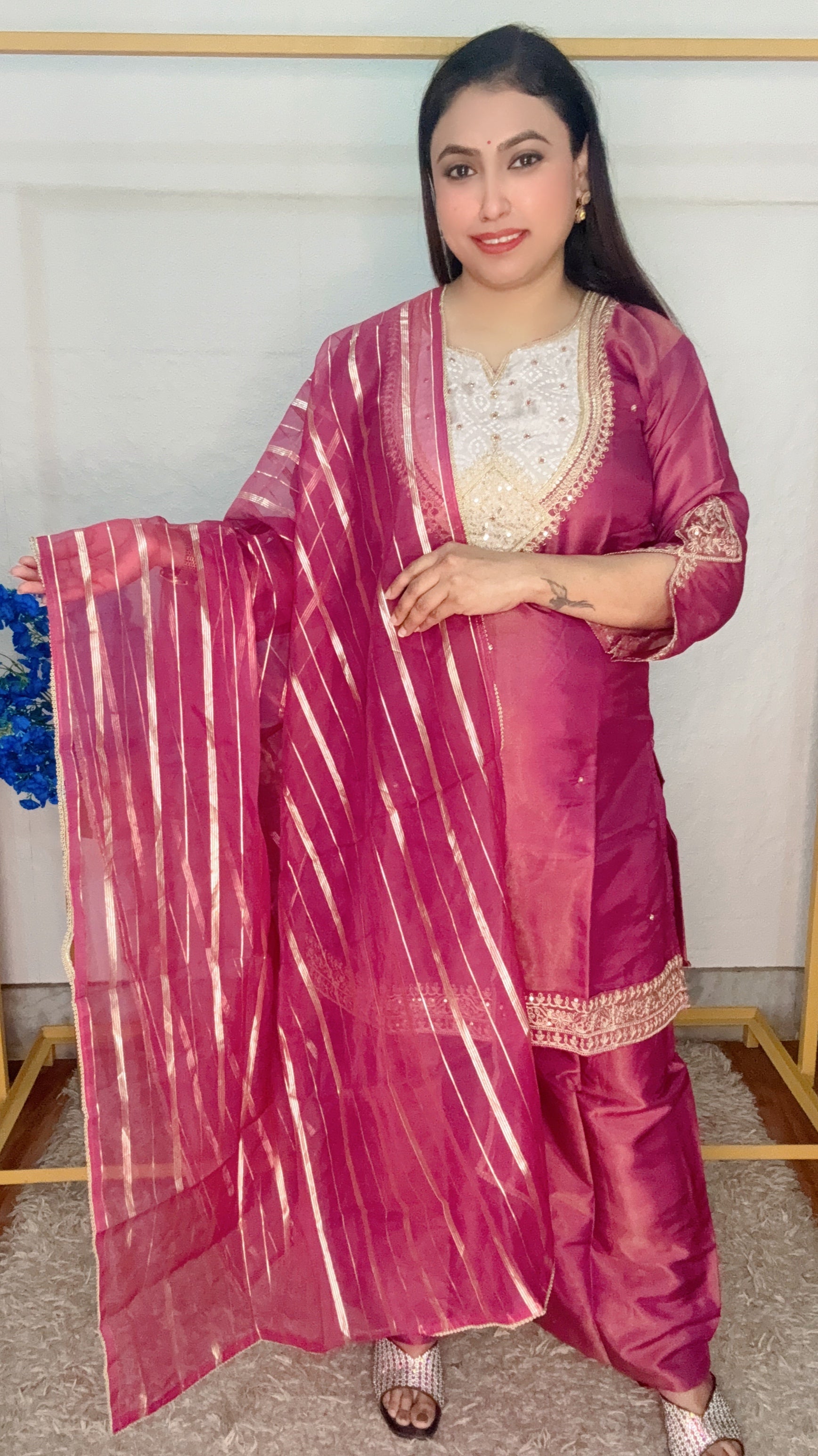 V Neck Design Party Wear 3pcs Suit