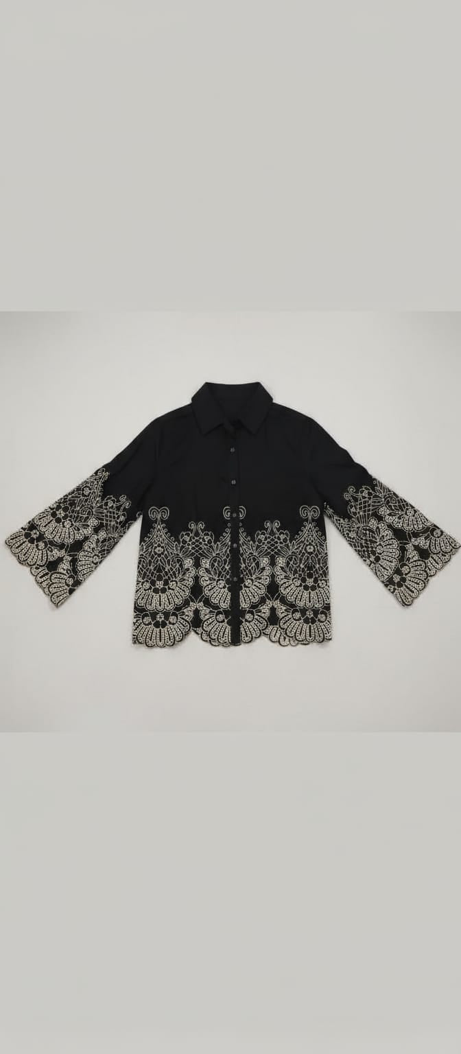Shirt with umbrella sleeves and scalping thread work ￼